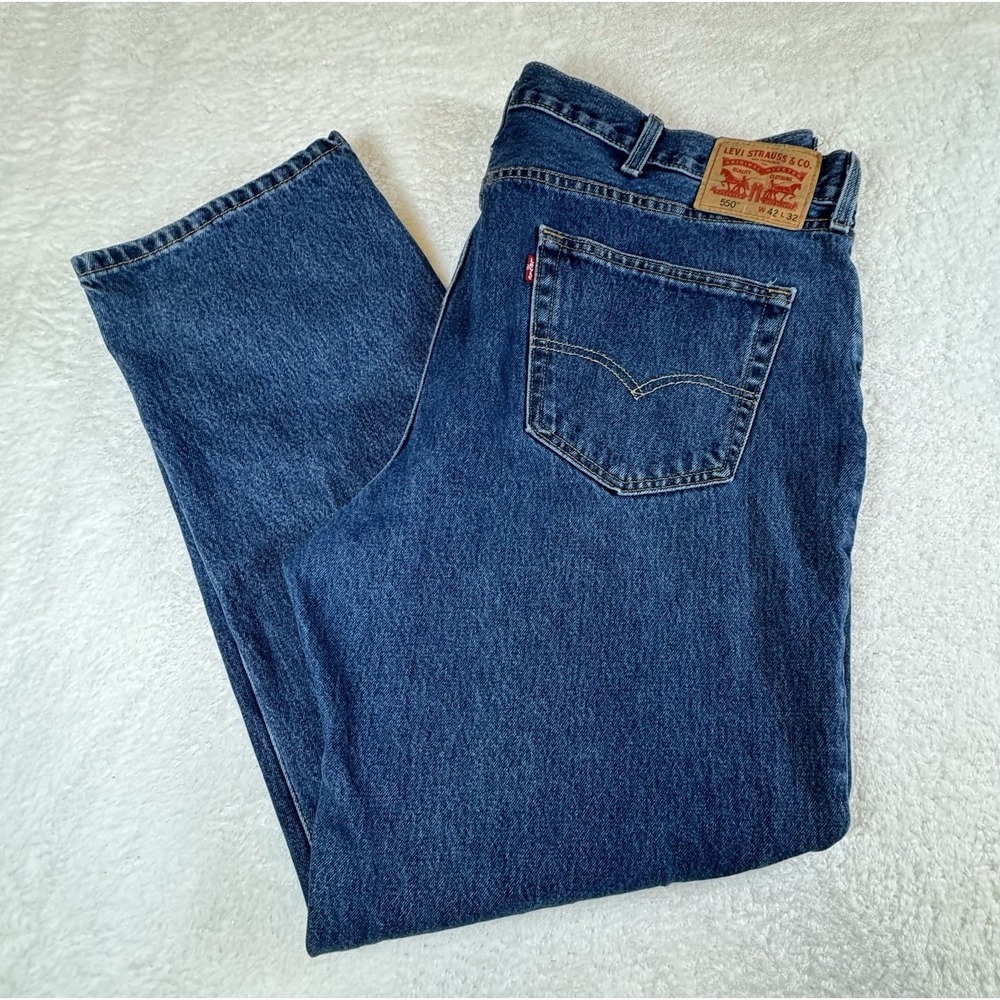 Levi's 550 Relaxed‎ Men's Size 42x32 Relaxed Fit Denim Blue Jeans Dark Wash